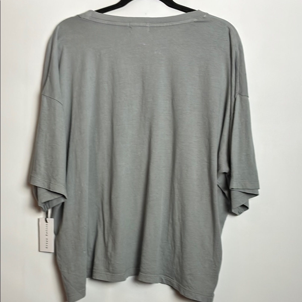 Urban Nation Gray Montana Graphic Cropped Tee - Tshirt - Picture 6 of 6